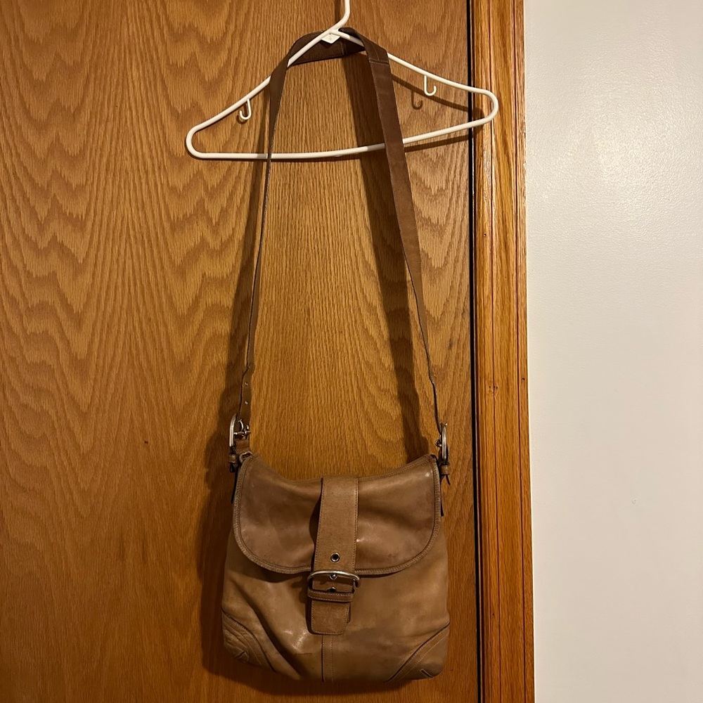 Vintage Women's Coach Crossbody Hobo Buckle Leather Purse G3S-9481